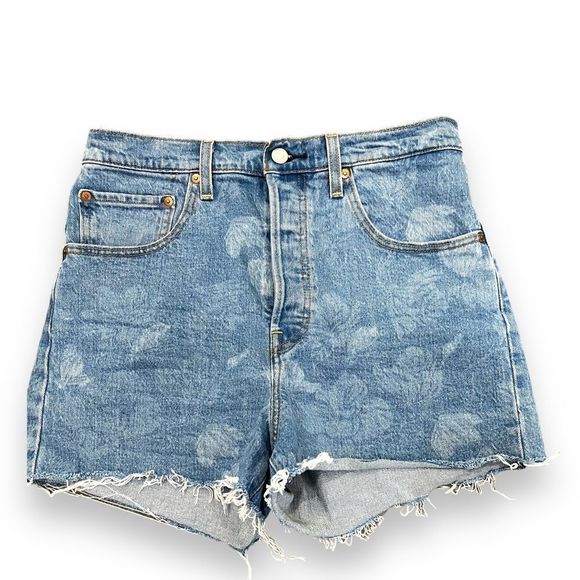 Levi's Pants - Levi’s floral print shorts with raw hem size 30
